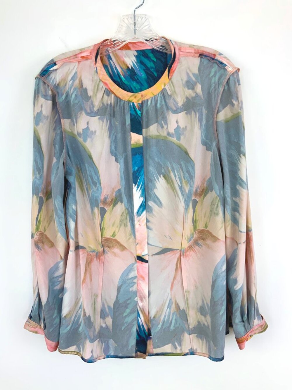 New St. John Collection Silk Floral Watercolor Blue Pink Blouse Sz 8 - Picture 12 of 16